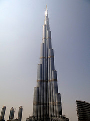Pros and Cons of Moving to Dubai