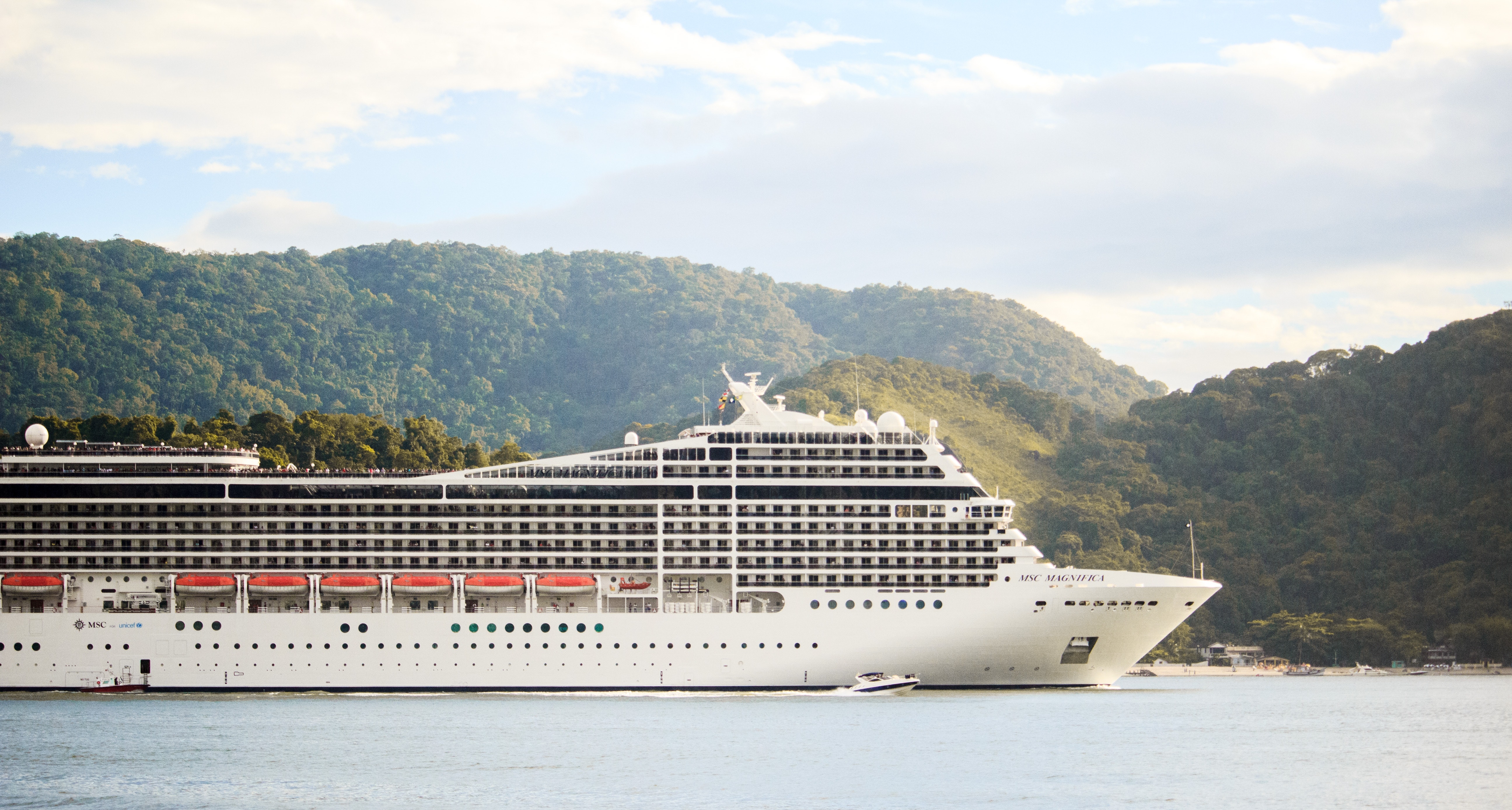 Cruising is Becoming More Trendy, More Luxurious and More Popular: Here’s How